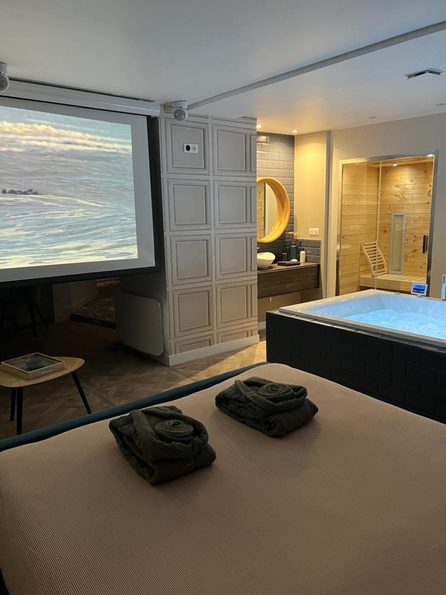 Appartement Avec Jacuzzi Sauna & Home Cinema - Nid D'Angers Eksteriør billede